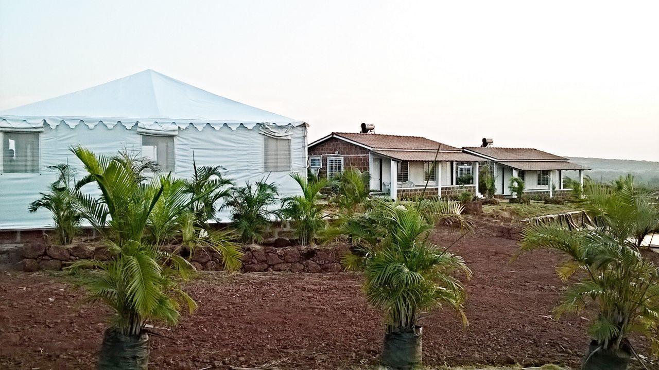Palm Springs Lake Resort Jaitāpur エクステリア 写真