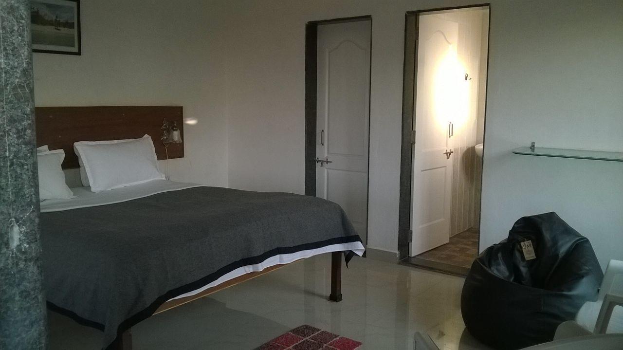 Palm Springs Lake Resort Jaitāpur エクステリア 写真